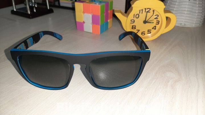 Fashionable Sunglass